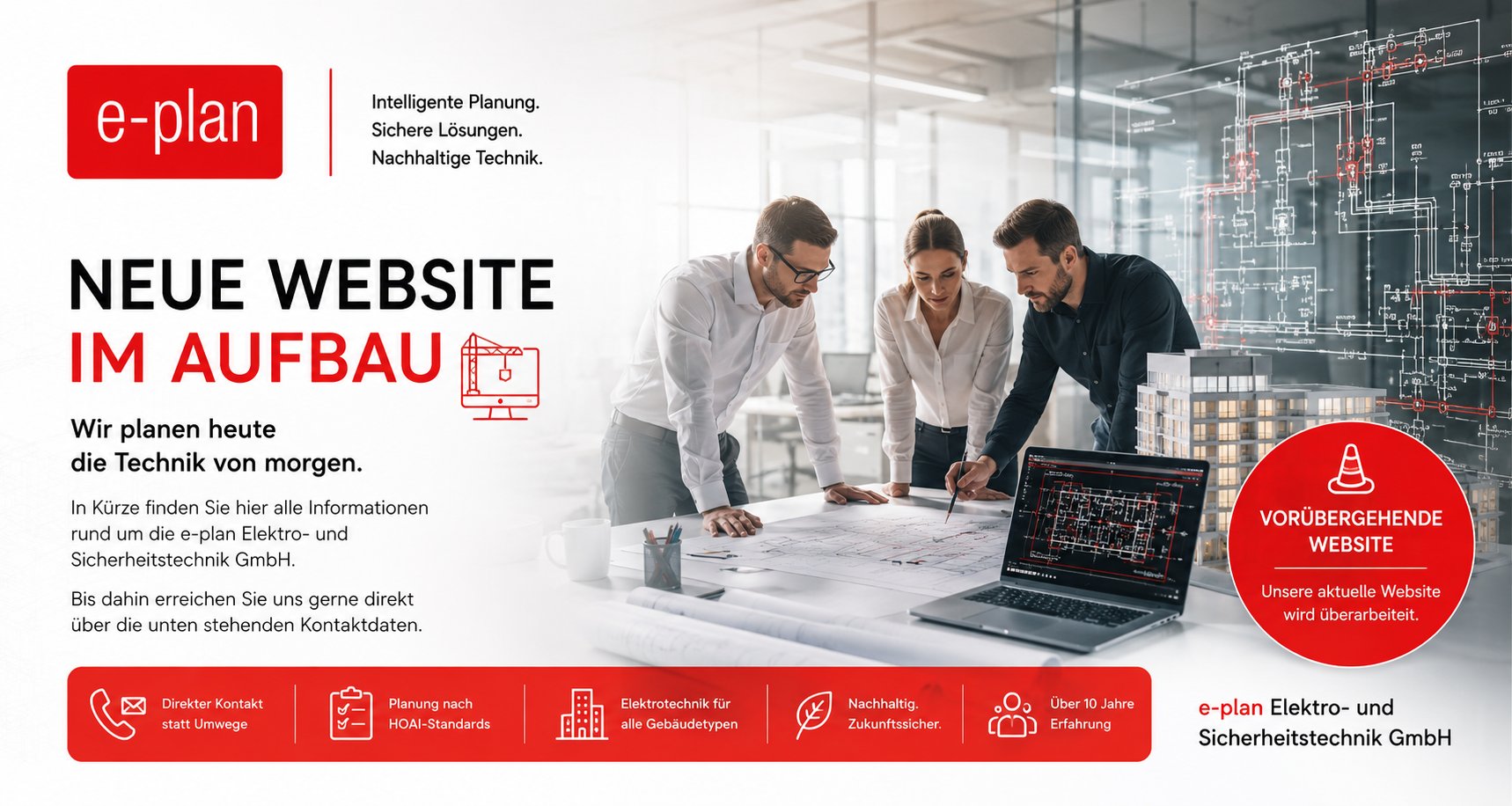 e-plan Elektro- und Sicherheitstechnik GmbH: Neue Website im Aufbau – Intelligente Planung, Sichere Lösungen, Nachhaltige Technik. Ein Team bespricht die Elektroplanung eines Neubaus.